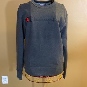 Junior men’s size small champion sweatshirt
